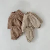 Ensemble Bébé Fille - Chemisier & Short à Carreaux – porté (vue 4)