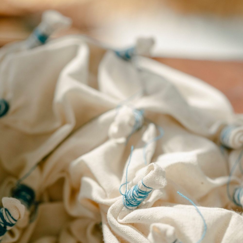 tissu-fronce-fleuri-6851150